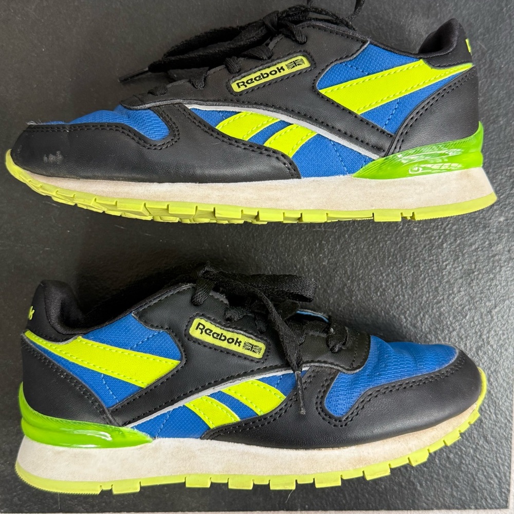 Reebok Step N Flash Kids Sneakers - Black, Blue, and Neon Green Leather-Light Up